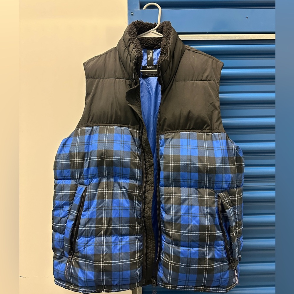 BERSHKA Vest